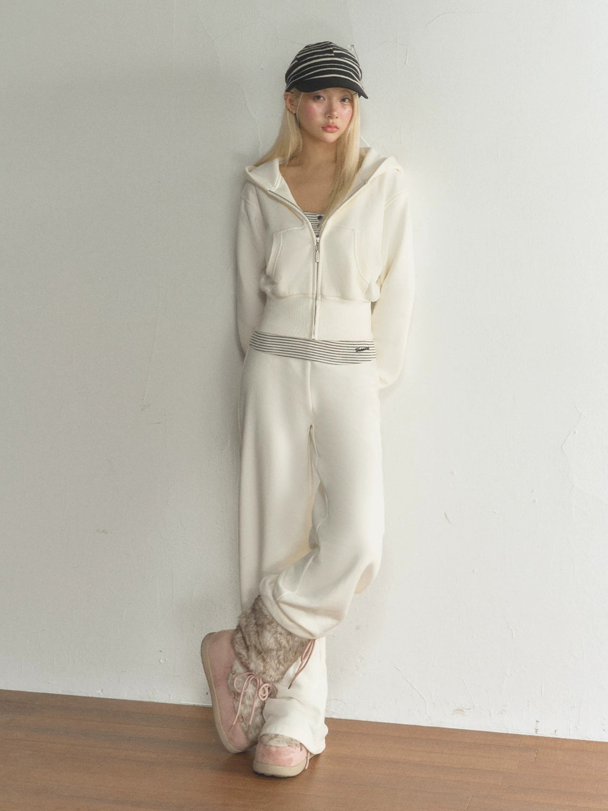 High Waist Fleece-Lined Straight-Leg Pants