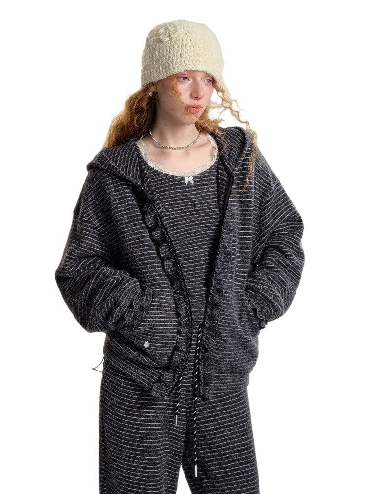 Soft Striped Hoodie / Casual Pants / Long Sleeve T-shirt