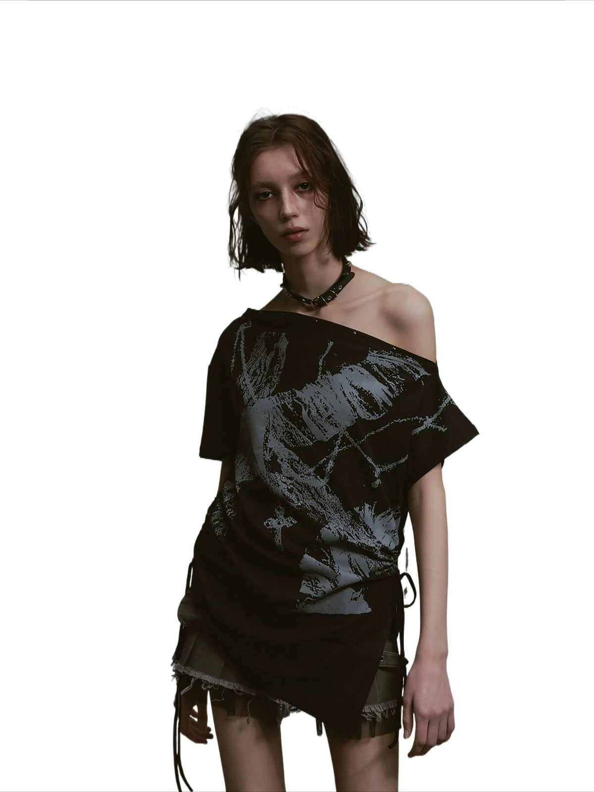 Printed Off Shoulder Tee