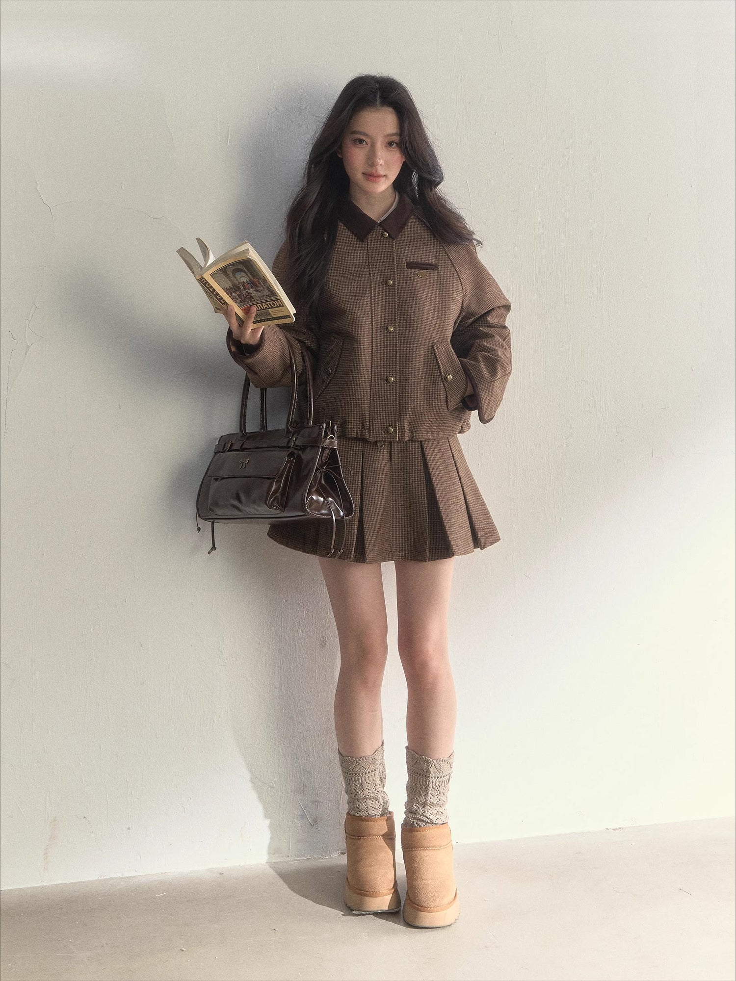 “Cerlue” Reversible Houndstooth Jacket &amp; Pleated Skirt Set