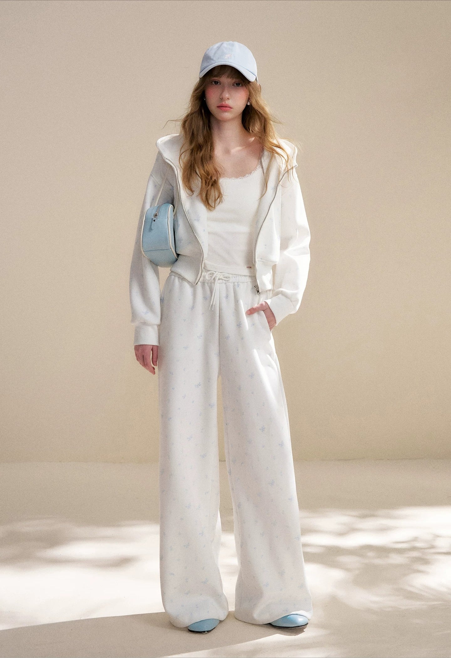 White Rose Printed Hoodie &amp; Pants Set