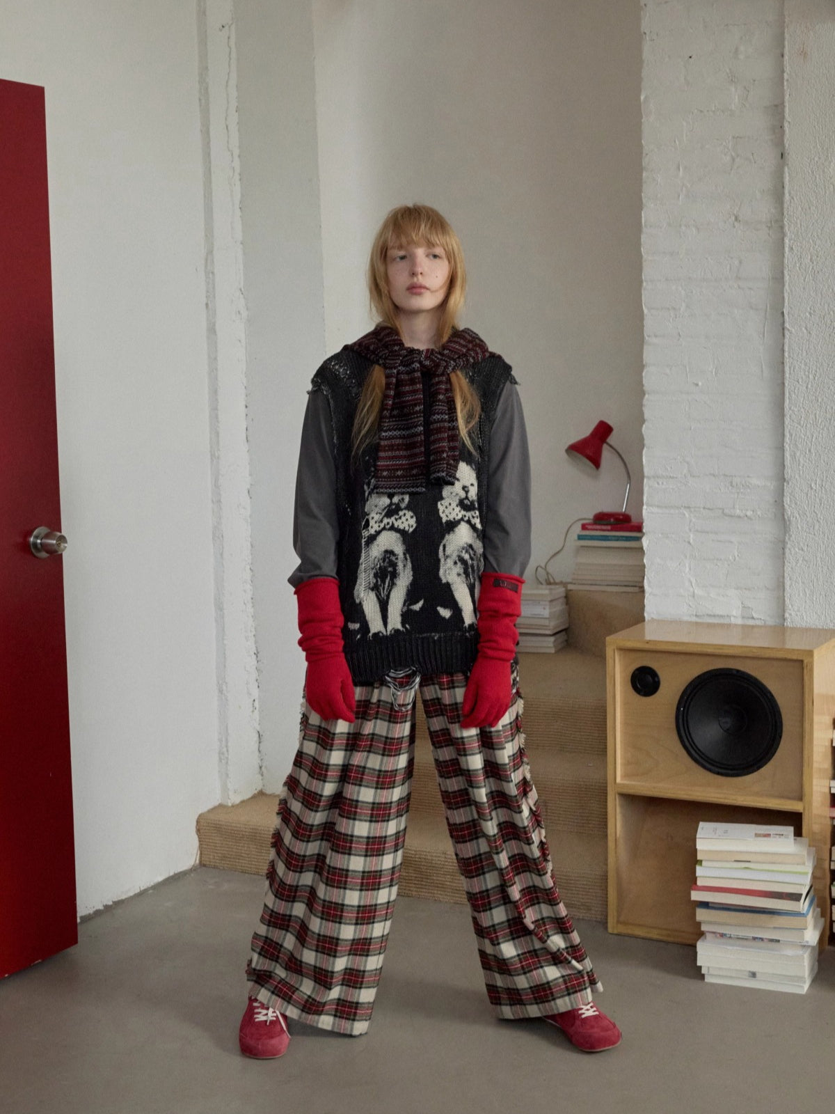 Cat Print Distressed Knit Vest