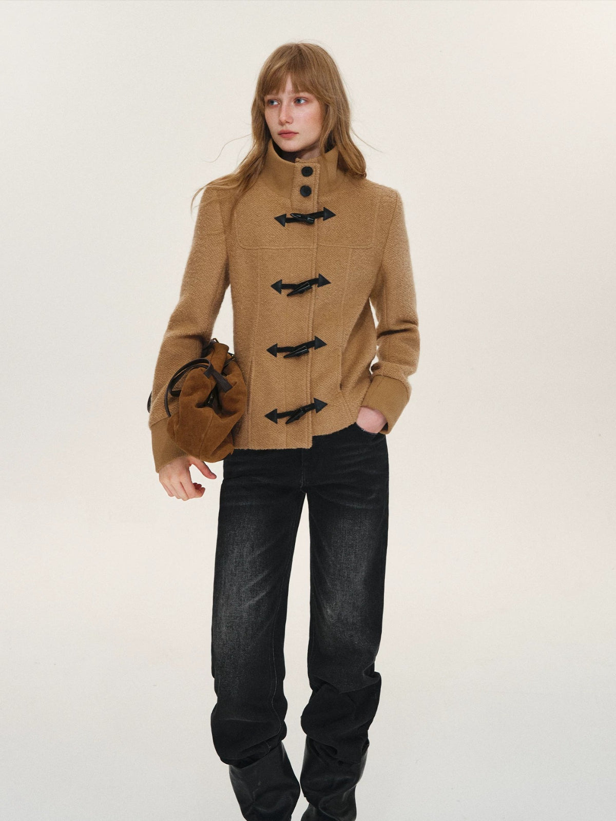 Bow Embroidered Straight Jeans