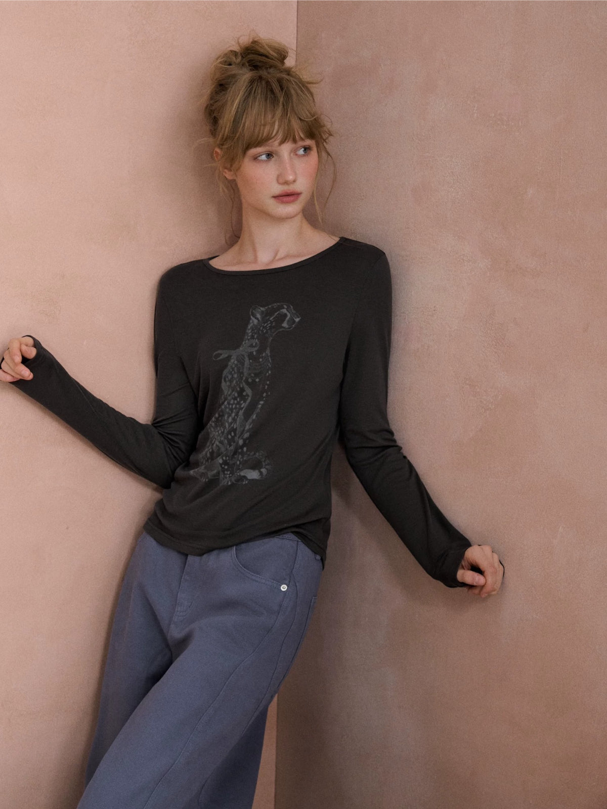 Leopard Graphic Long Sleeve Tee