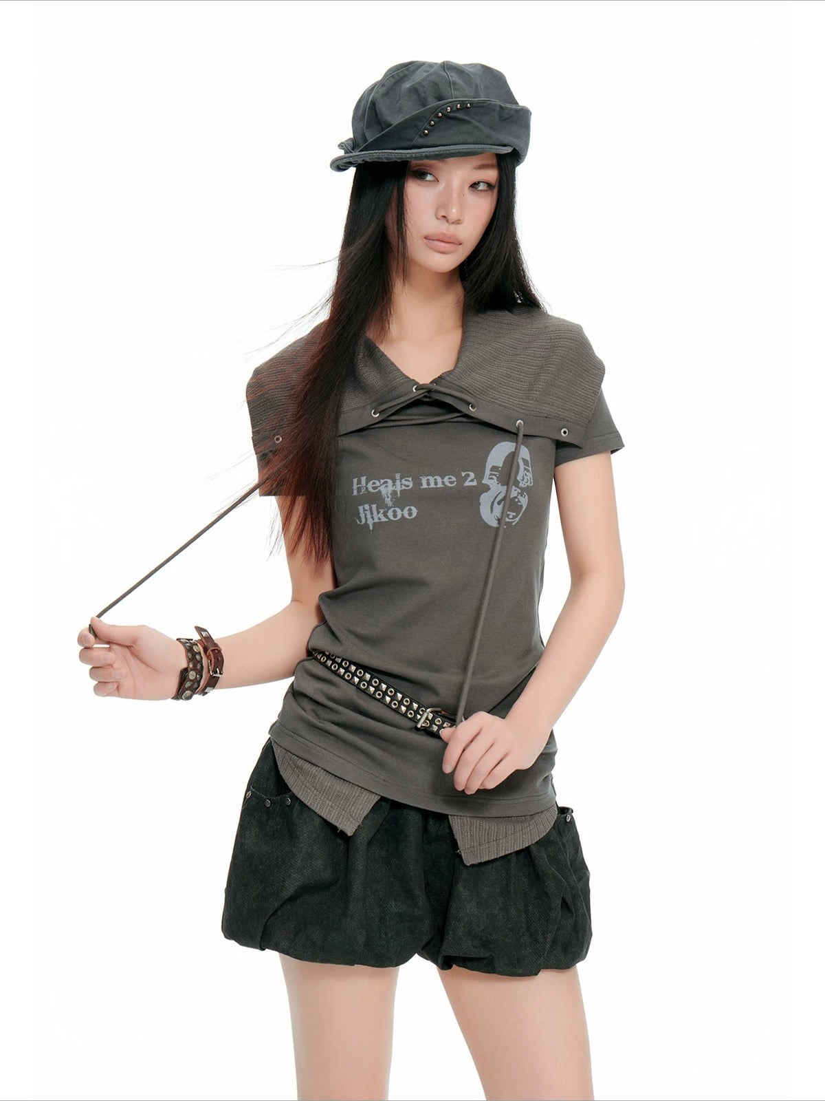 Vintage Drawstring Collar Graphic T-Shirt