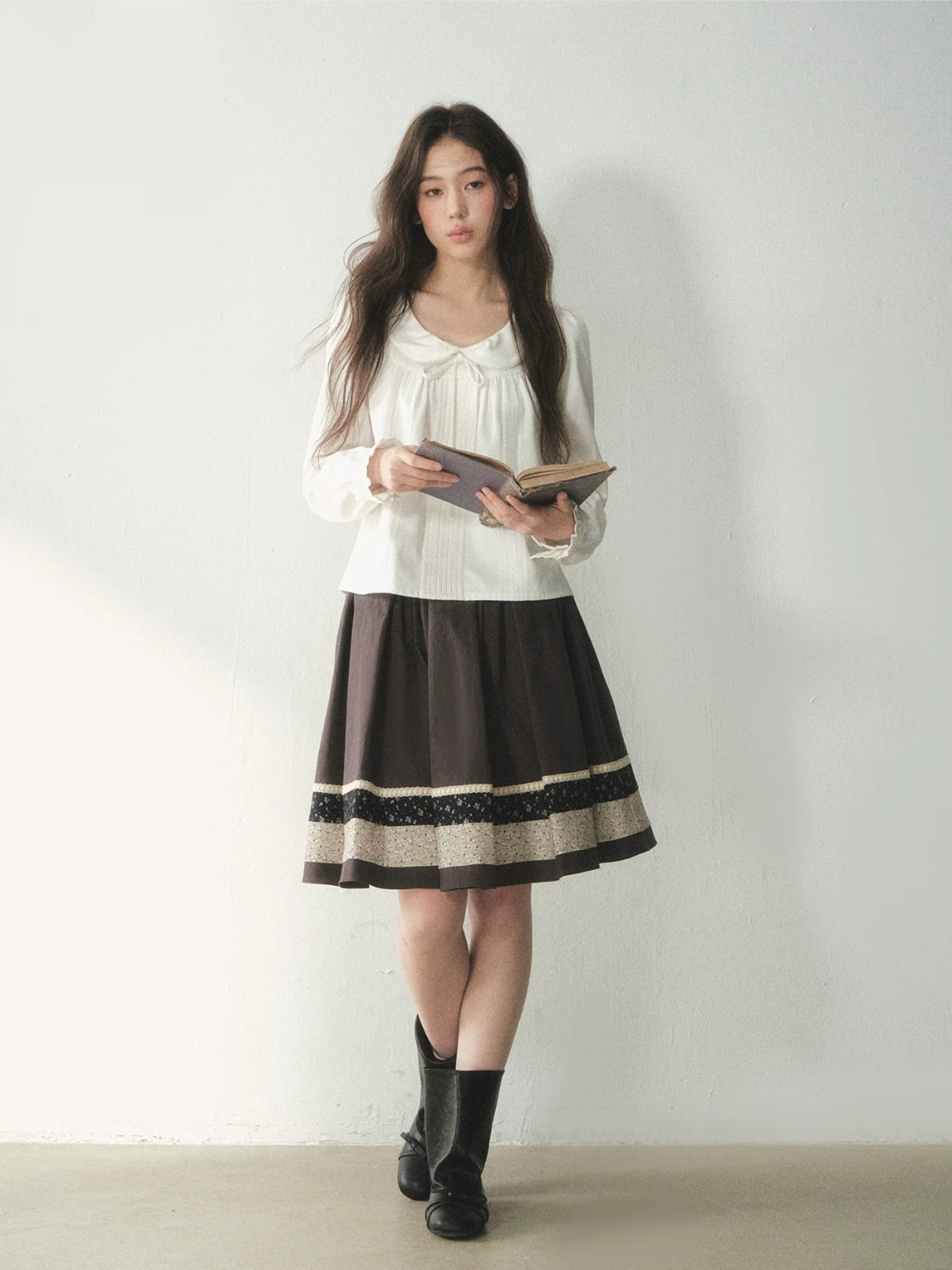 White Bow Lace A-Line Pullover Shirt