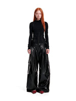 Asymmetric Hook Trim Knit Top
