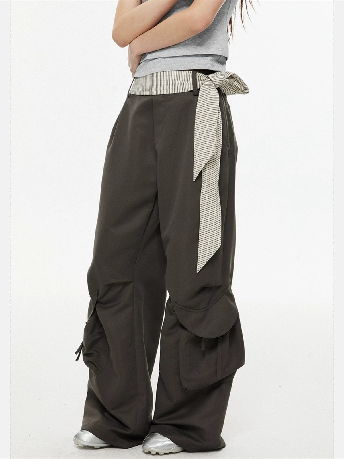 Pocket Pleated Cargo Pants