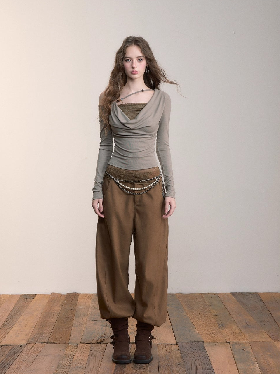 Wide-Leg Relaxed Pants