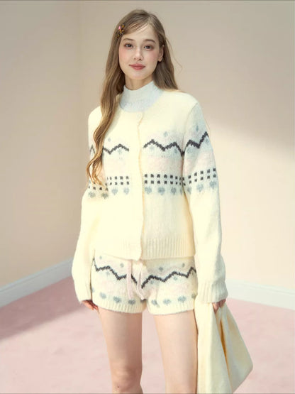 Fair Isle Knit Sweatshirt &amp; Shorts &amp; Scarf Set