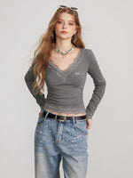 Lace Panel V-Neck Fitted T-Shirt