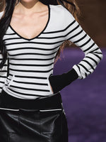 Contrast Panel Low-Rise PU Skirt
