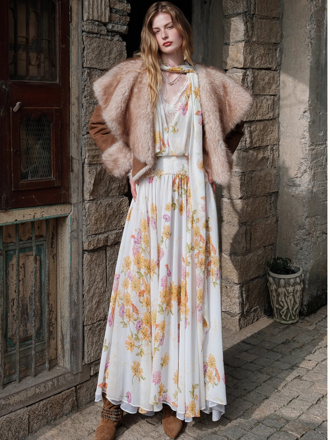 Milena Chiffon Lace Lantern Sleeve V-neck Dress