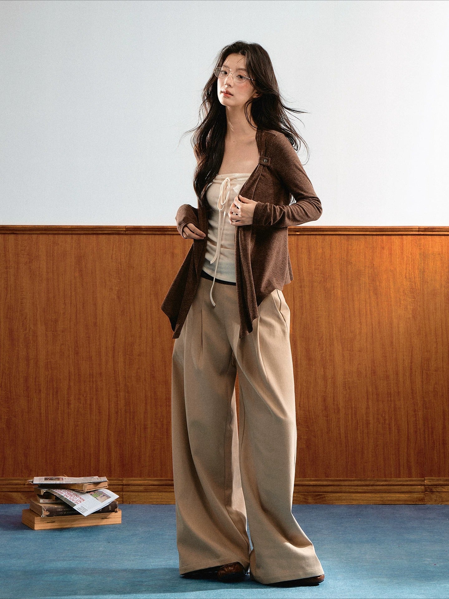 Contrast Waist Wide-Leg Trousers