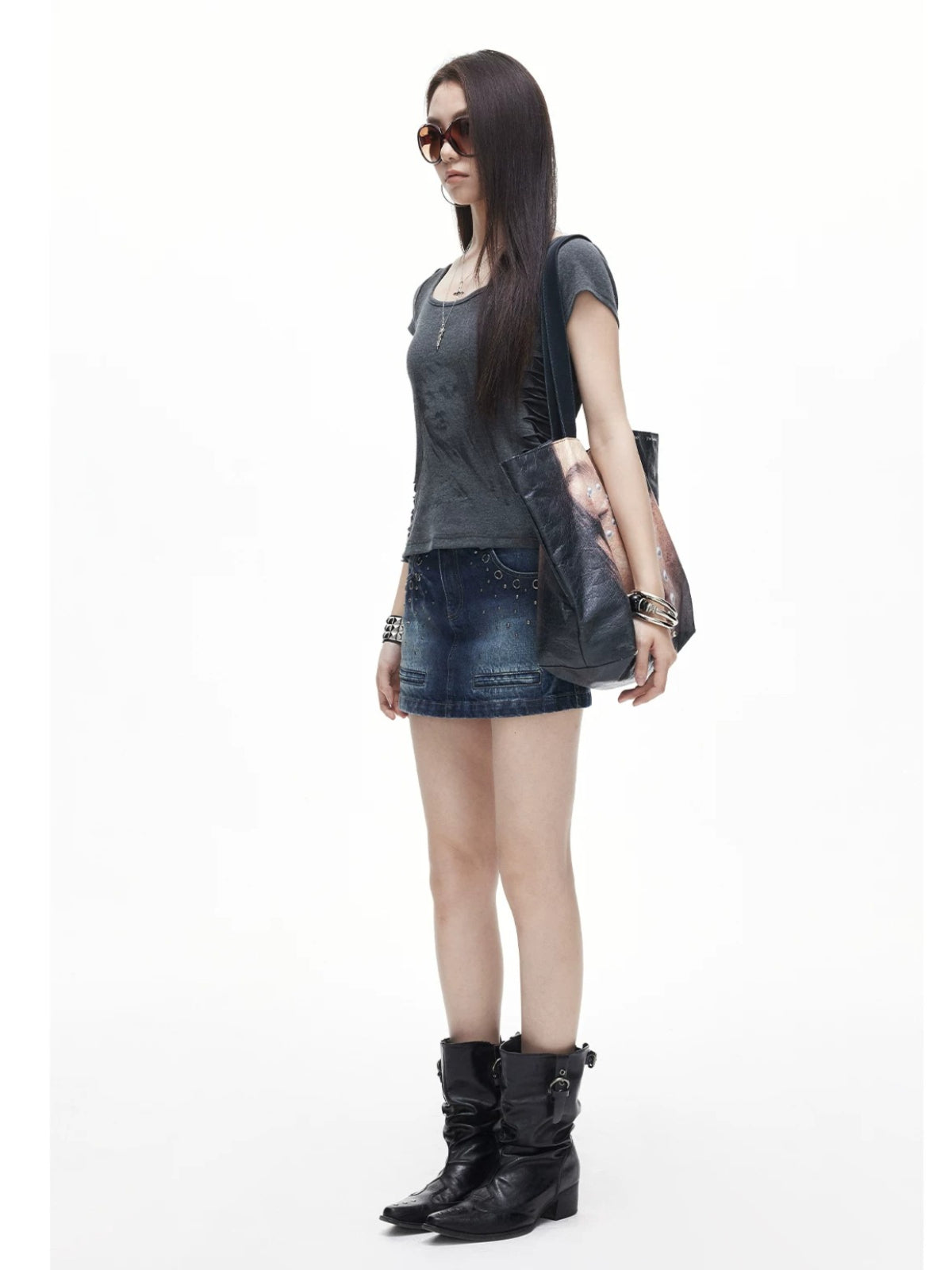 Side Ruched U-Neck Crop Tee