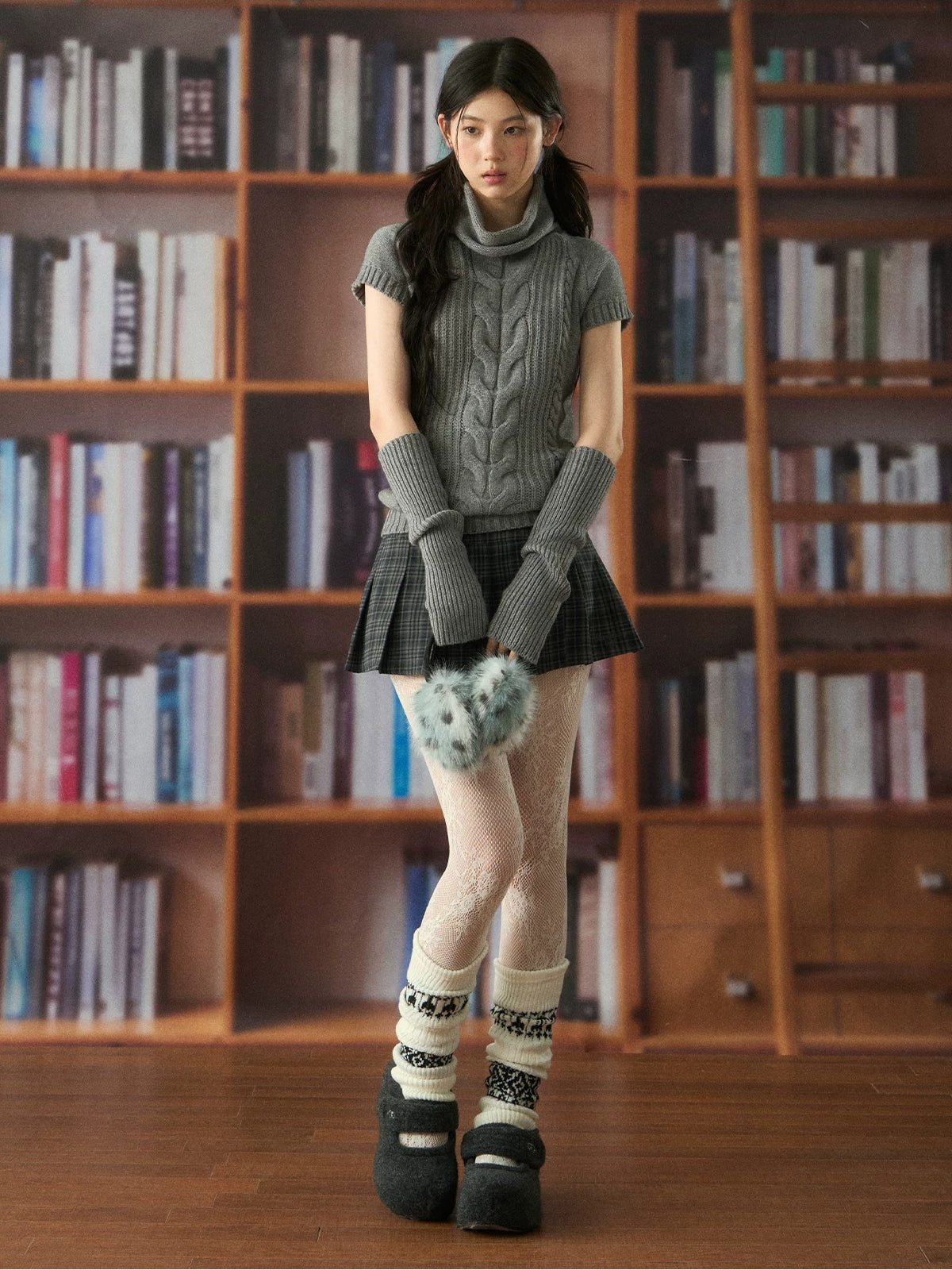 Cable Knit Turtleneck Short Sleeve Top