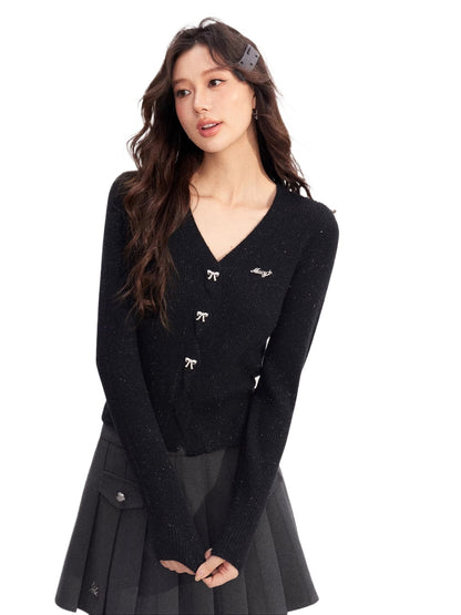 V-neck Shiny Yarn Knit Base Layer