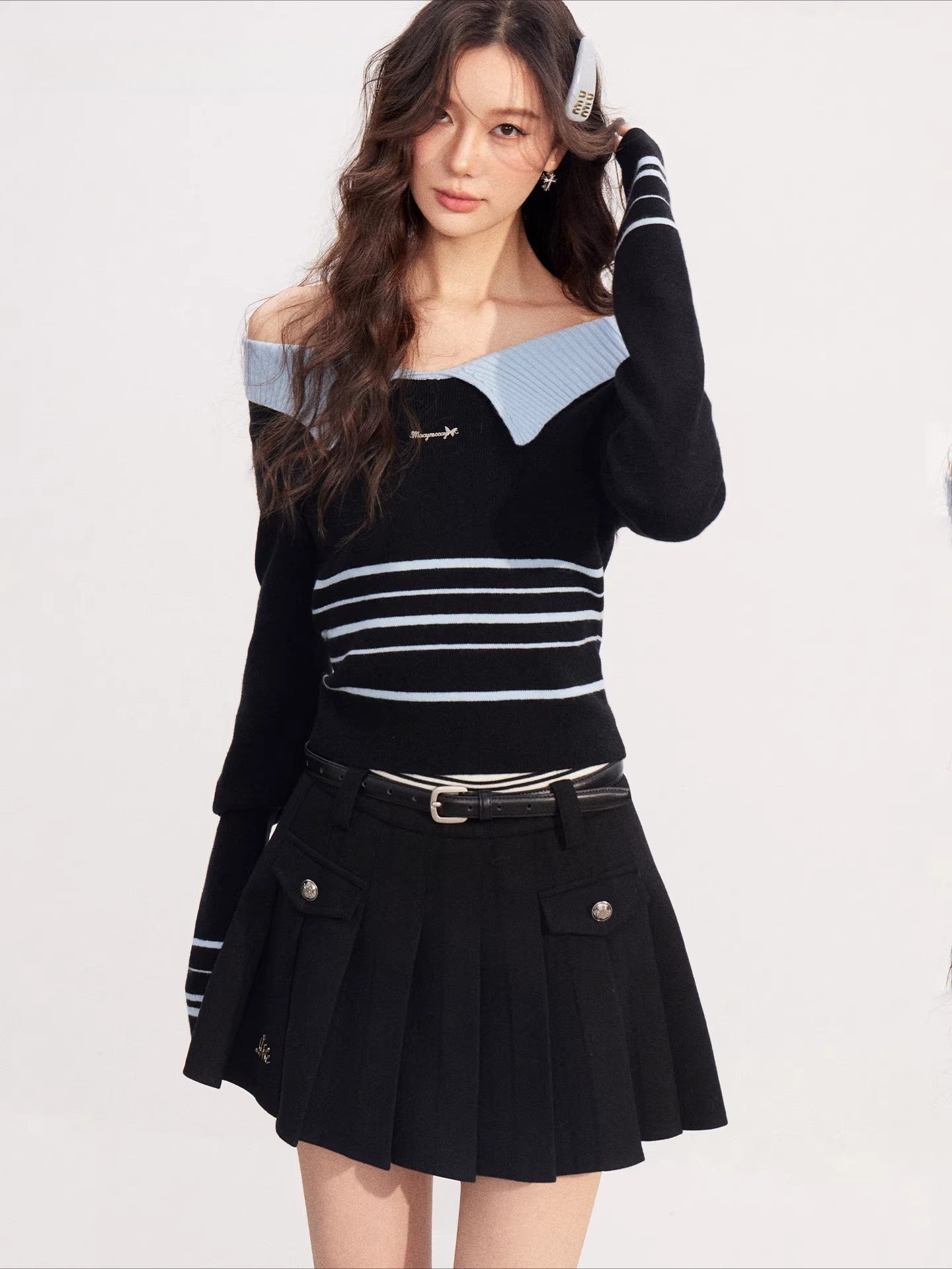 Contrast Collar Knit Polo Top