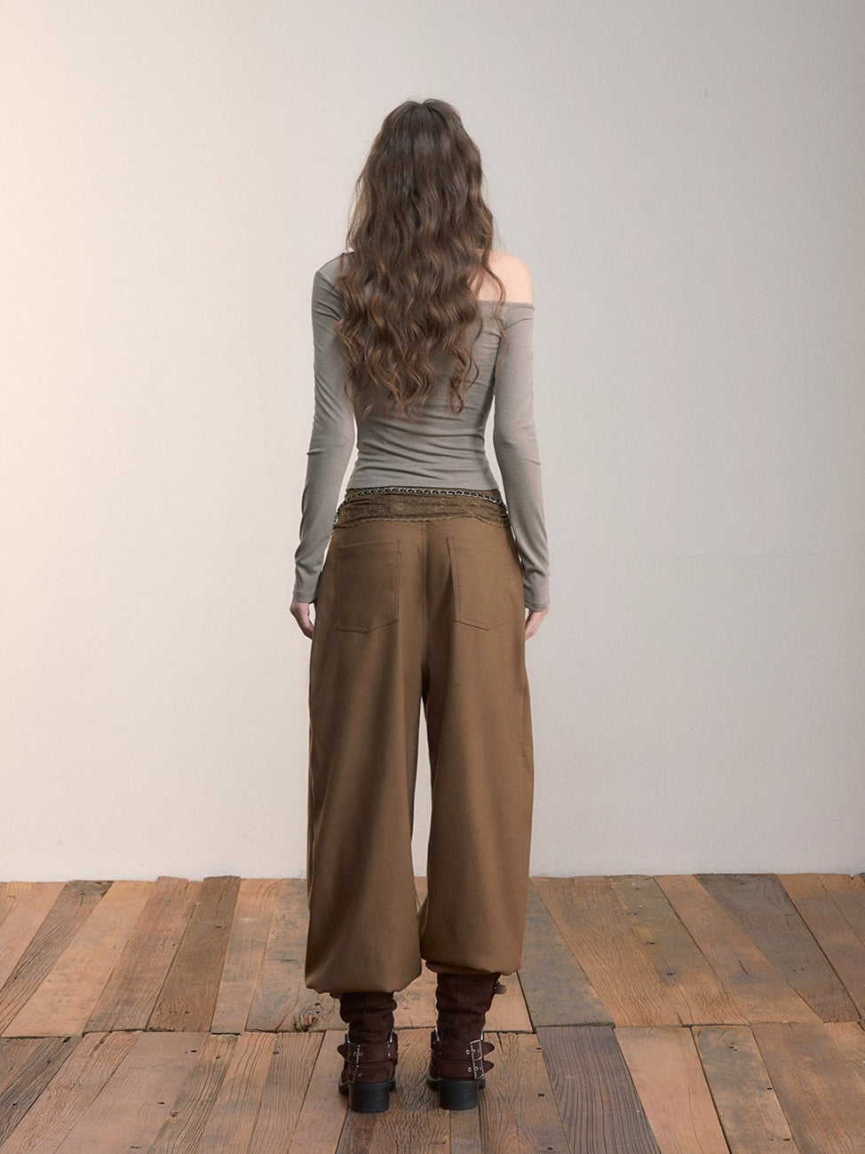 Wide-Leg Relaxed Pants