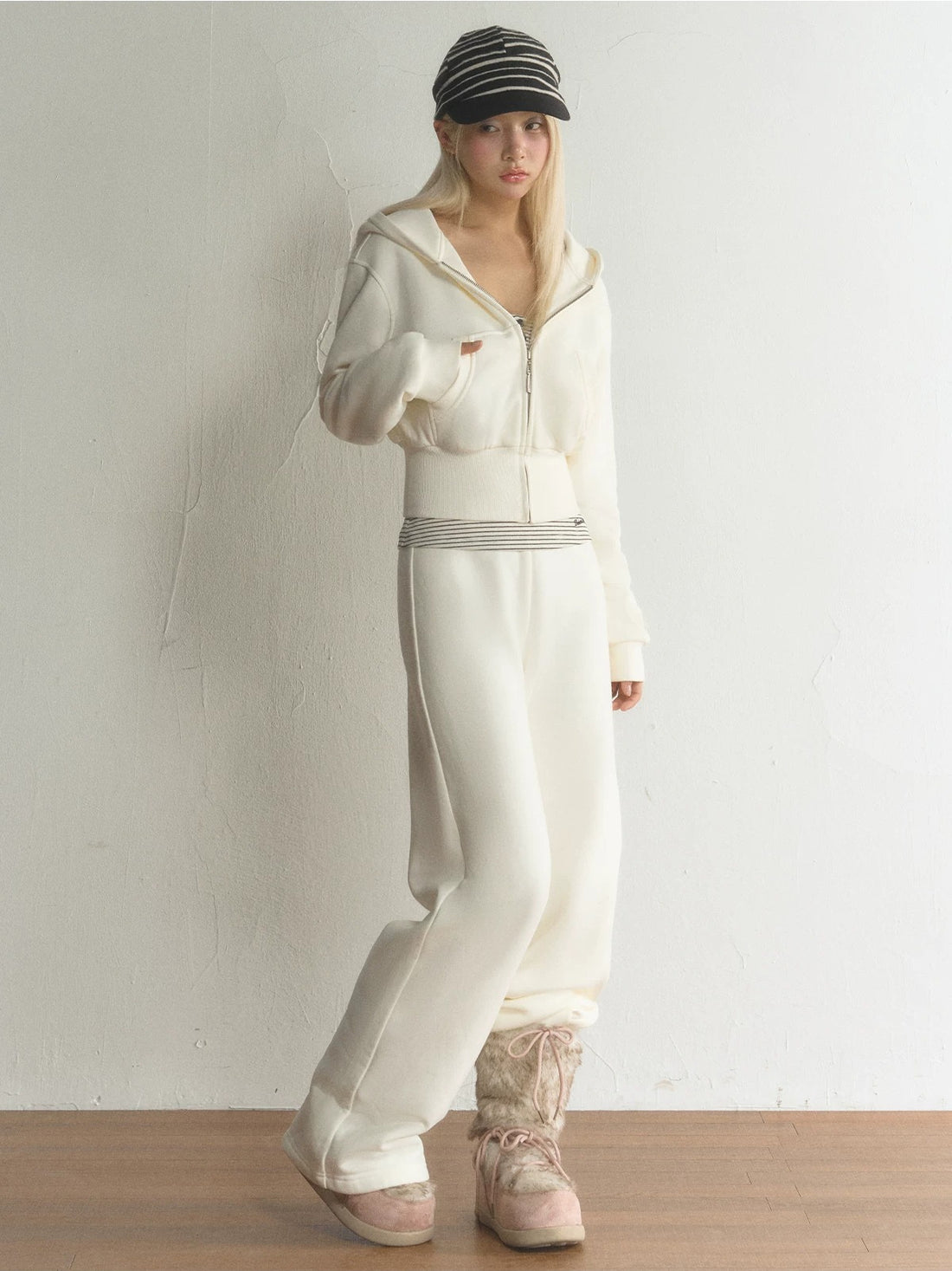 High Waist Fleece-Lined Straight-Leg Pants