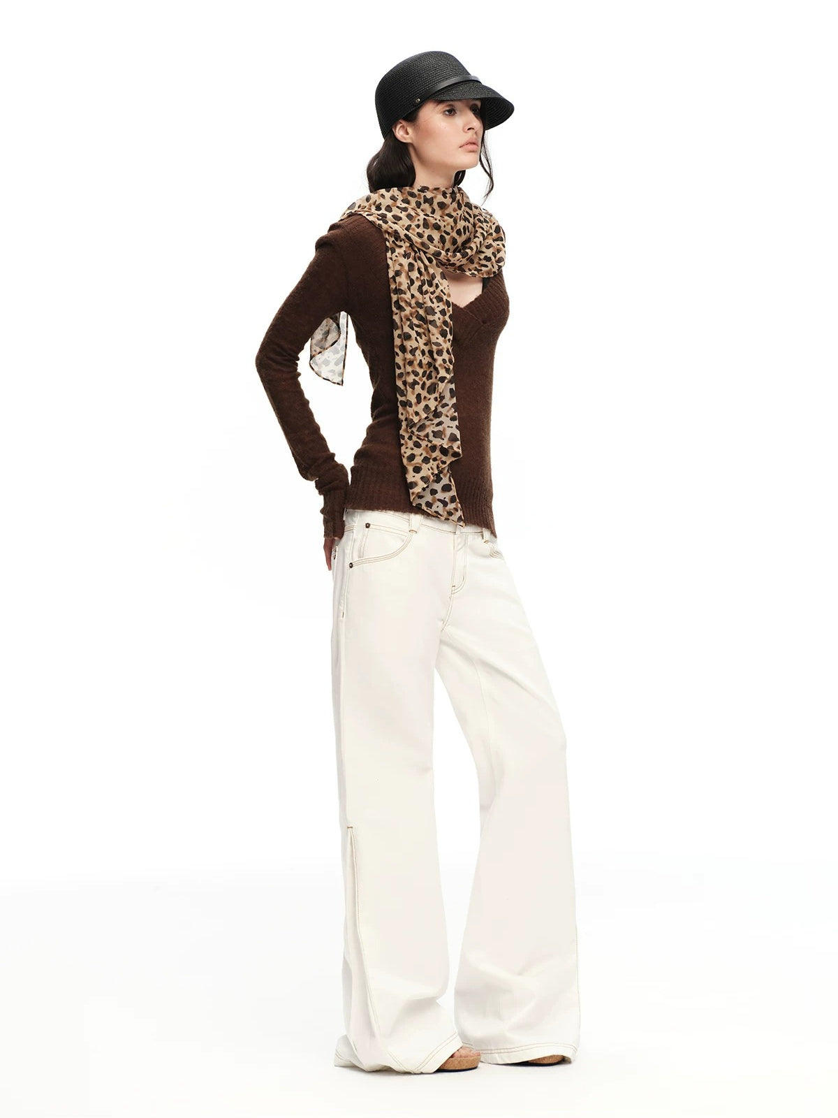 Contrast Flare Jeans