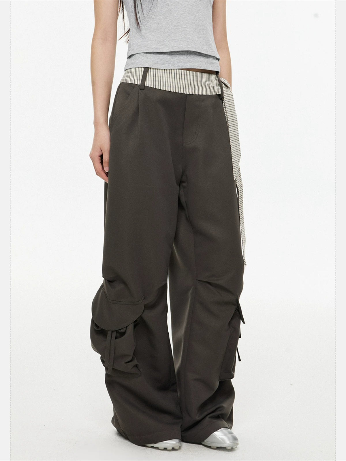 Pocket Pleated Cargo Pants