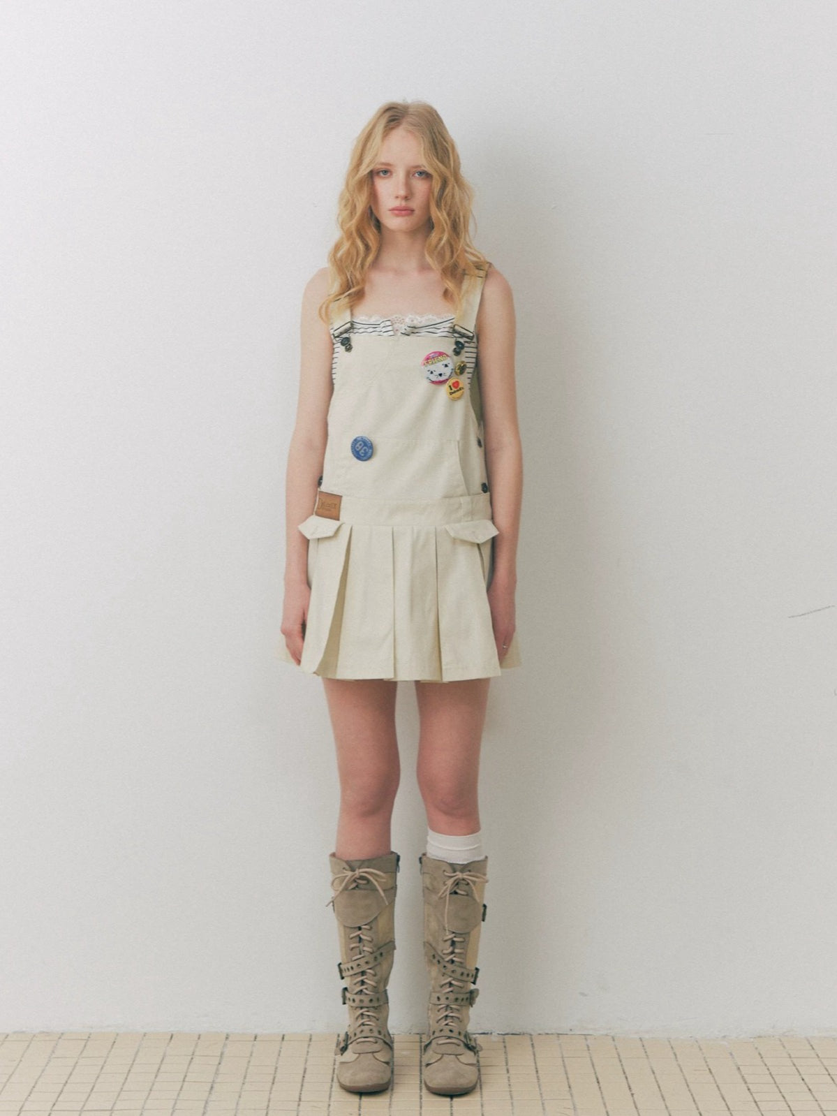 Badge Pleated Suspender Dress