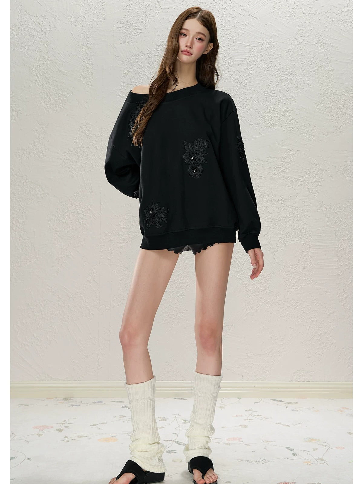 Asymmetric Shoulder Oversized Sweatshirt