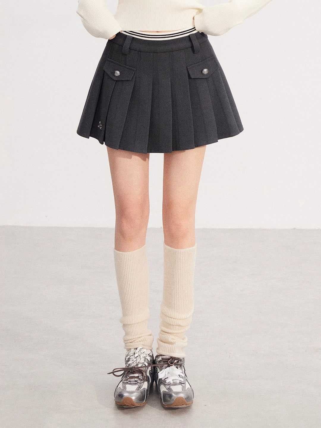 Color-blocked Waistband Pleated Skirt