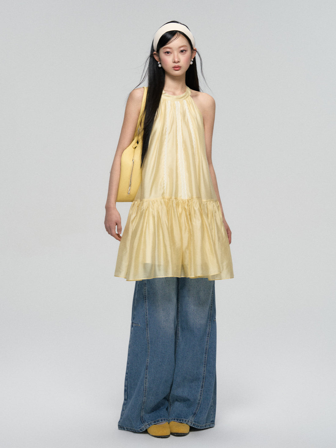 Panel Stitch Lace Patch High Waist Jeans