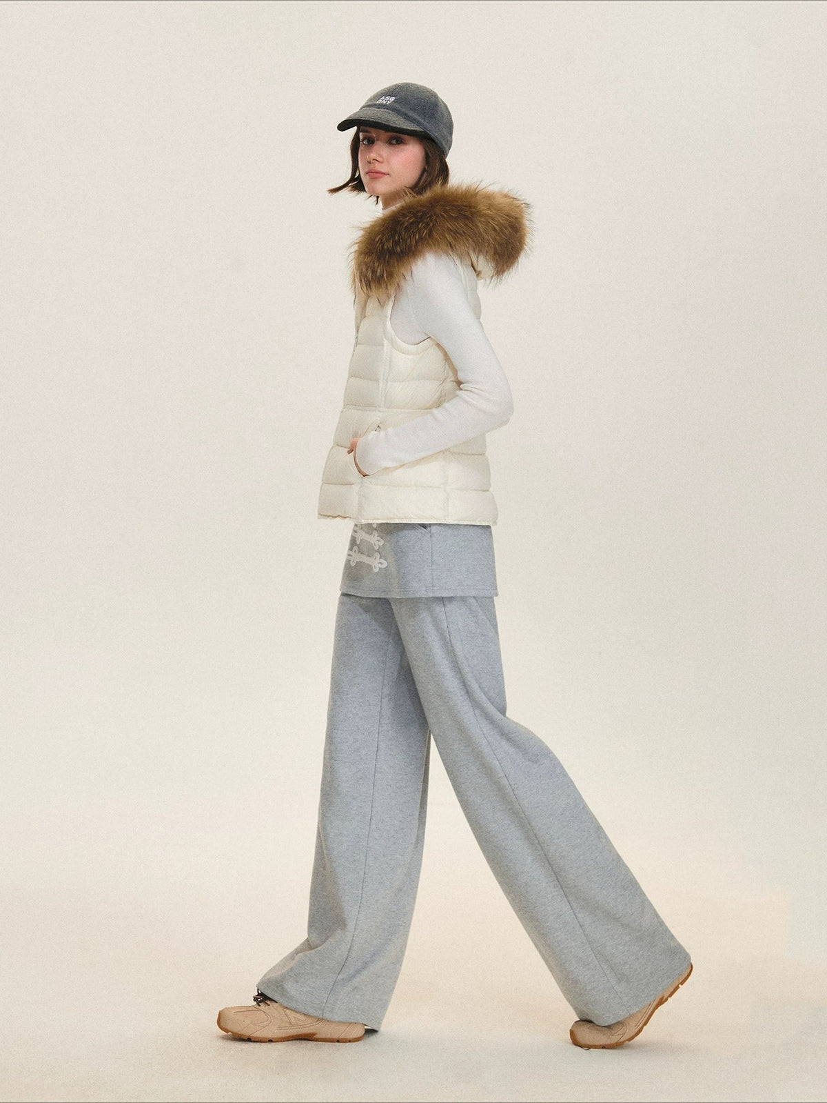 Detachable Fur Collar Waist-Fitted Down Vest