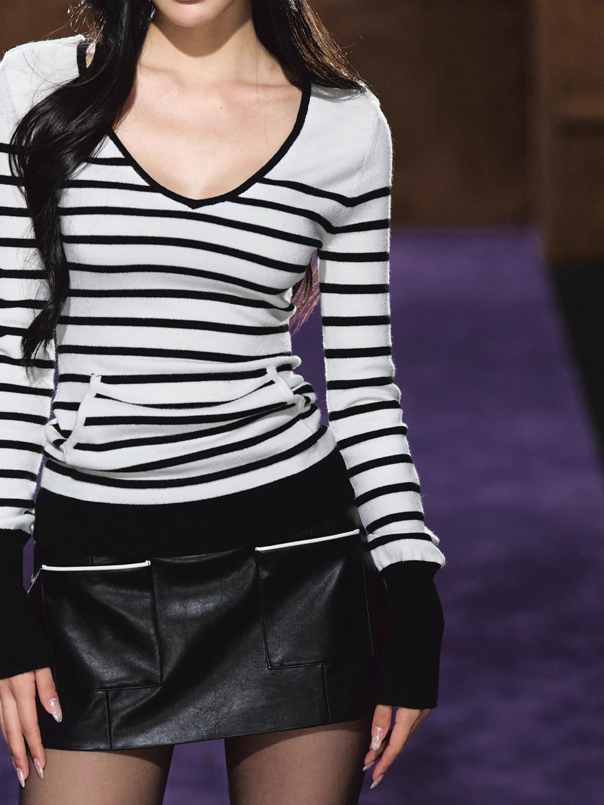 Contrast Panel Low-Rise PU Skirt