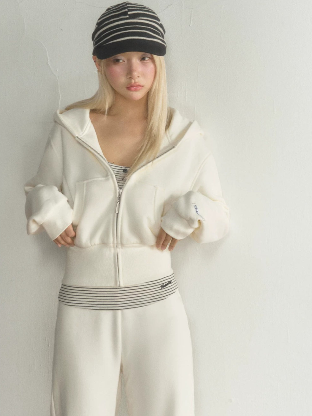 Cropped Hooded Sweatshirt Jacket