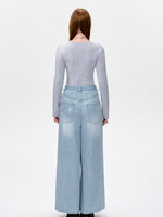 Low-Rise Wide-Leg Jeans