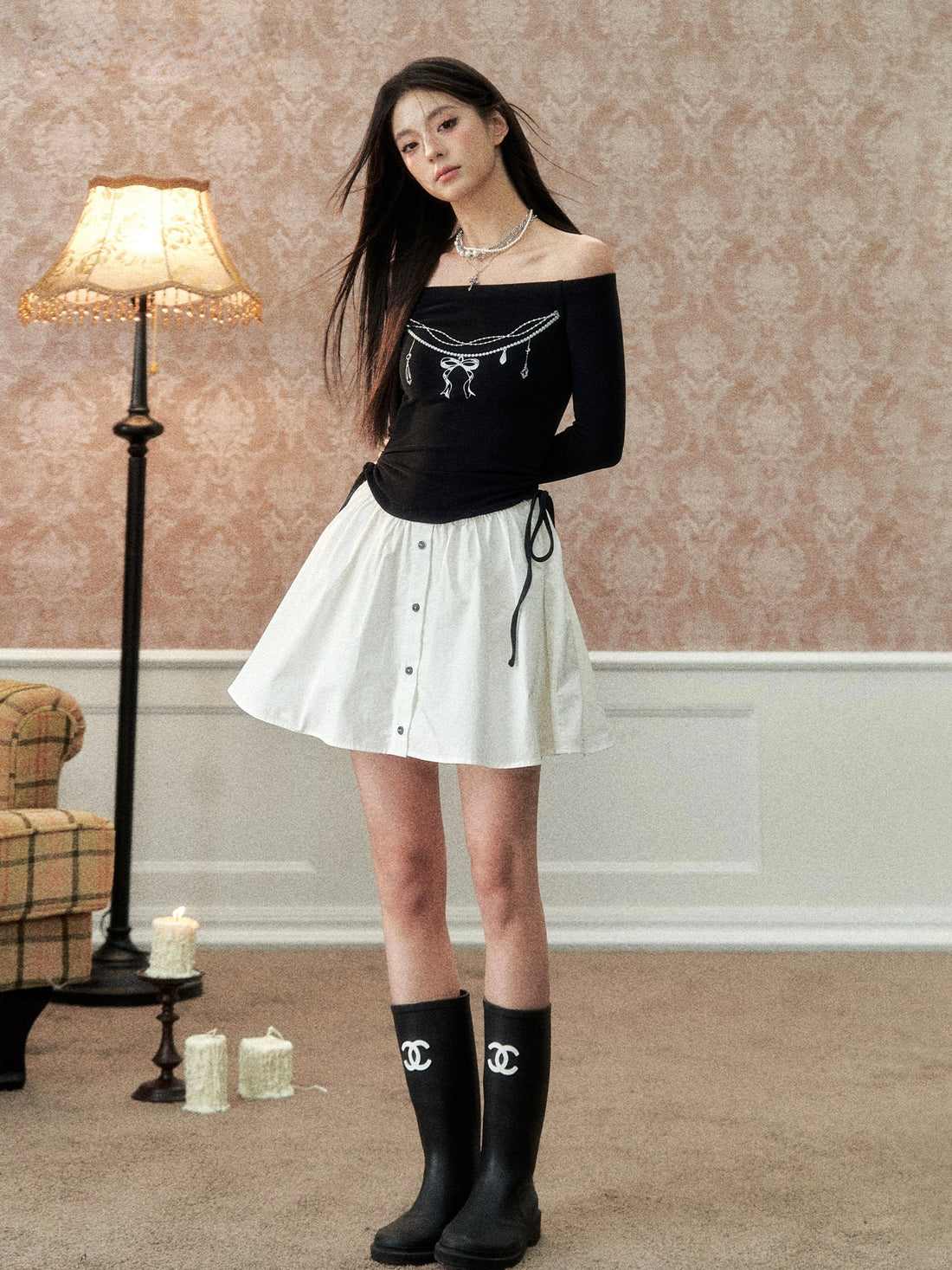 Black  One-Shoulder Pearl Chain Printed Dress