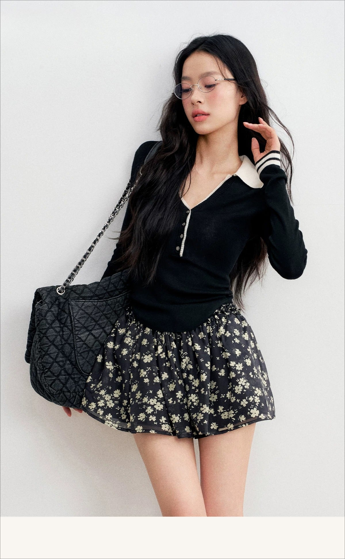 Contrast V-Veck Knit Top