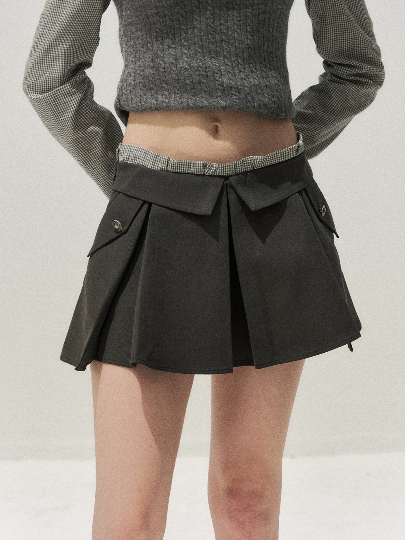 Contrast Pleated Mini Skirt