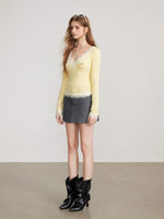 Lace Panel V-Neck Fitted T-Shirt