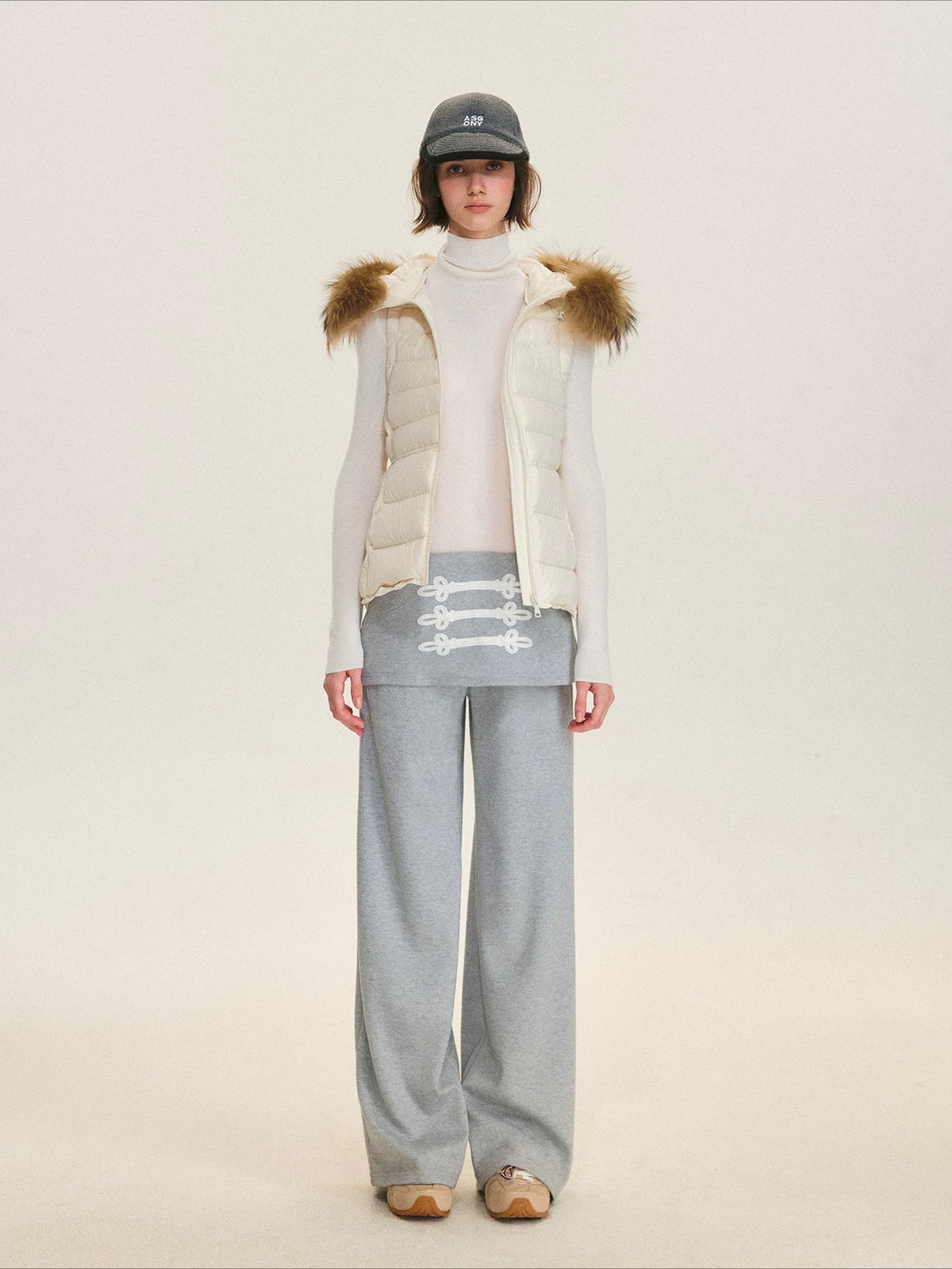 Detachable Fur Collar Waist-Fitted Down Vest
