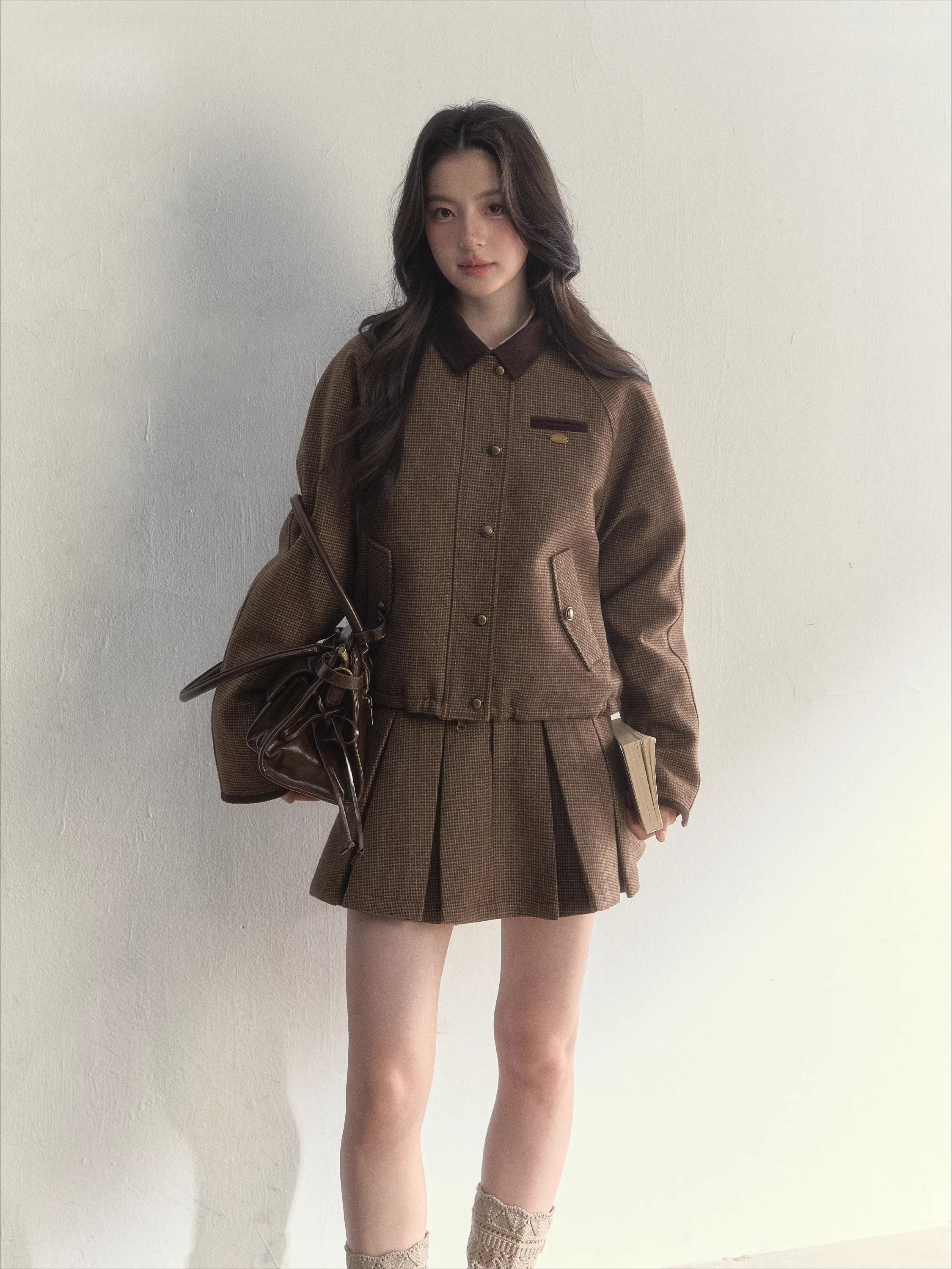 “Cerlue” Reversible Houndstooth Jacket &amp; Pleated Skirt Set