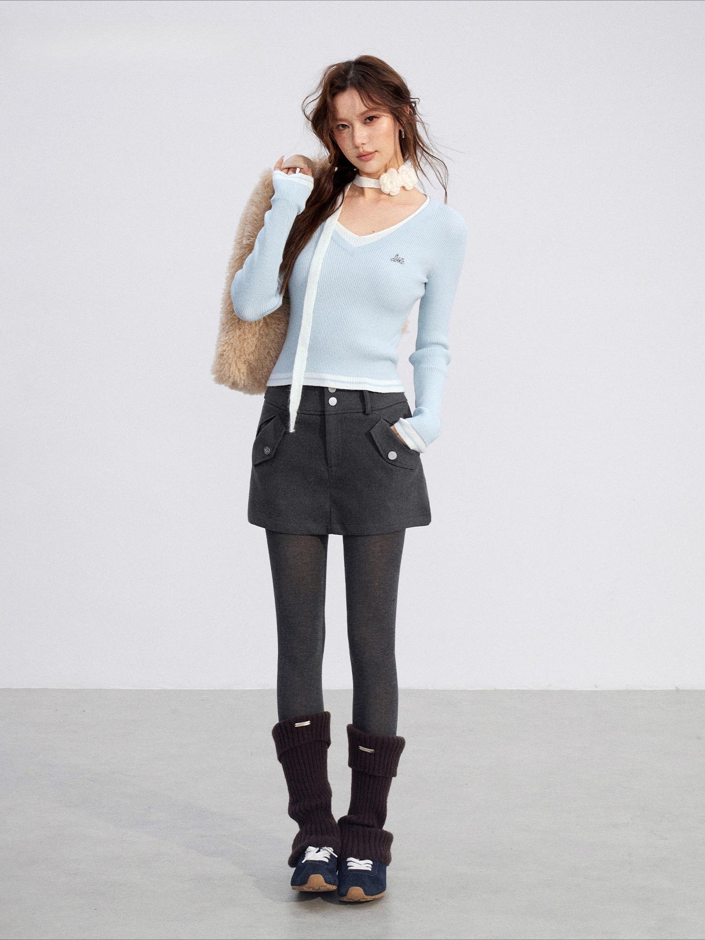 V-Neck Knit Slim Top