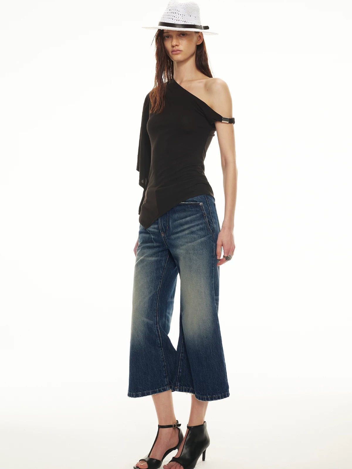 Asymmetric Batwing Top