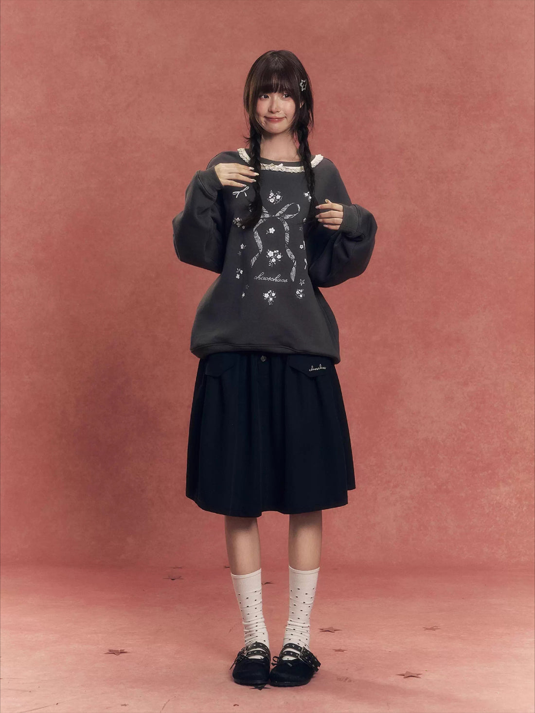 Floral Lace Trim Crewneck Sweatshirt