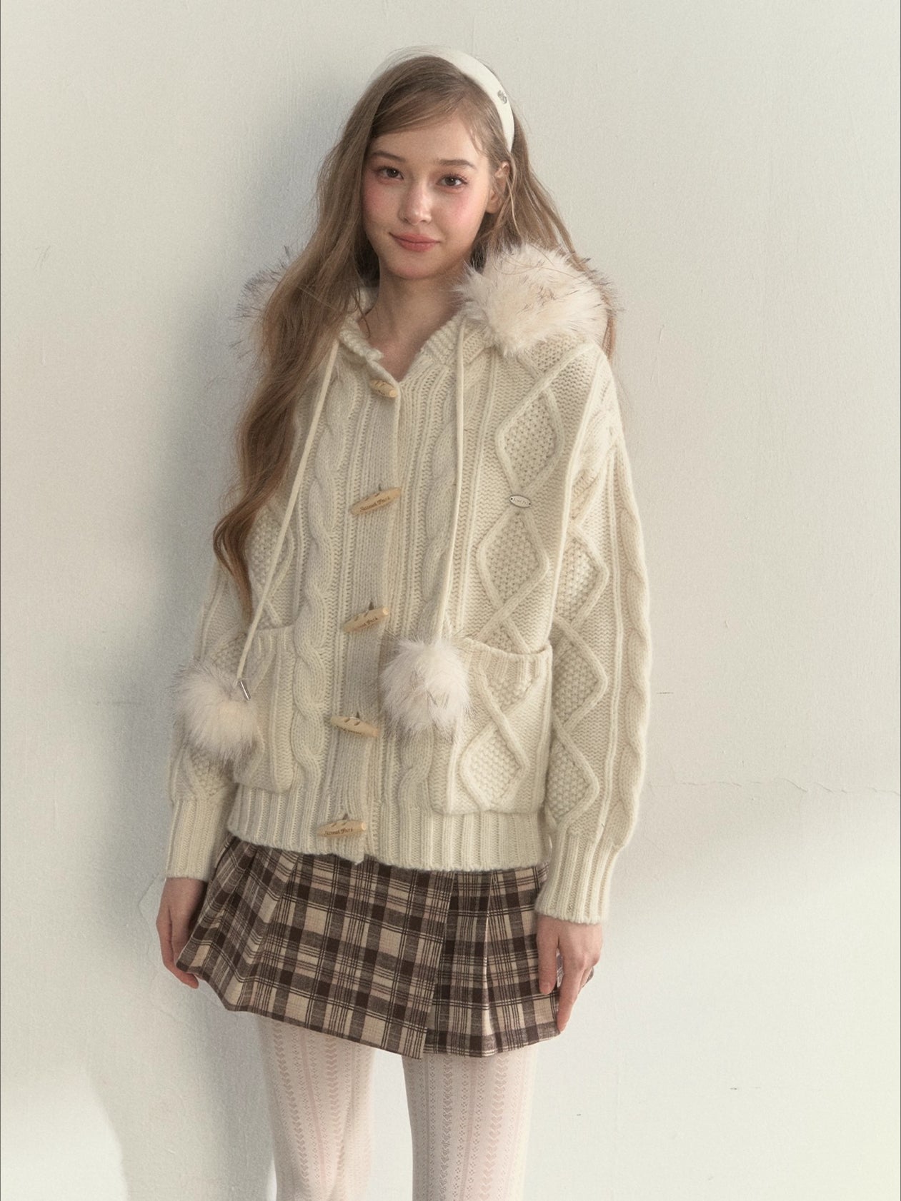 Wool Cable Hooded Sweater