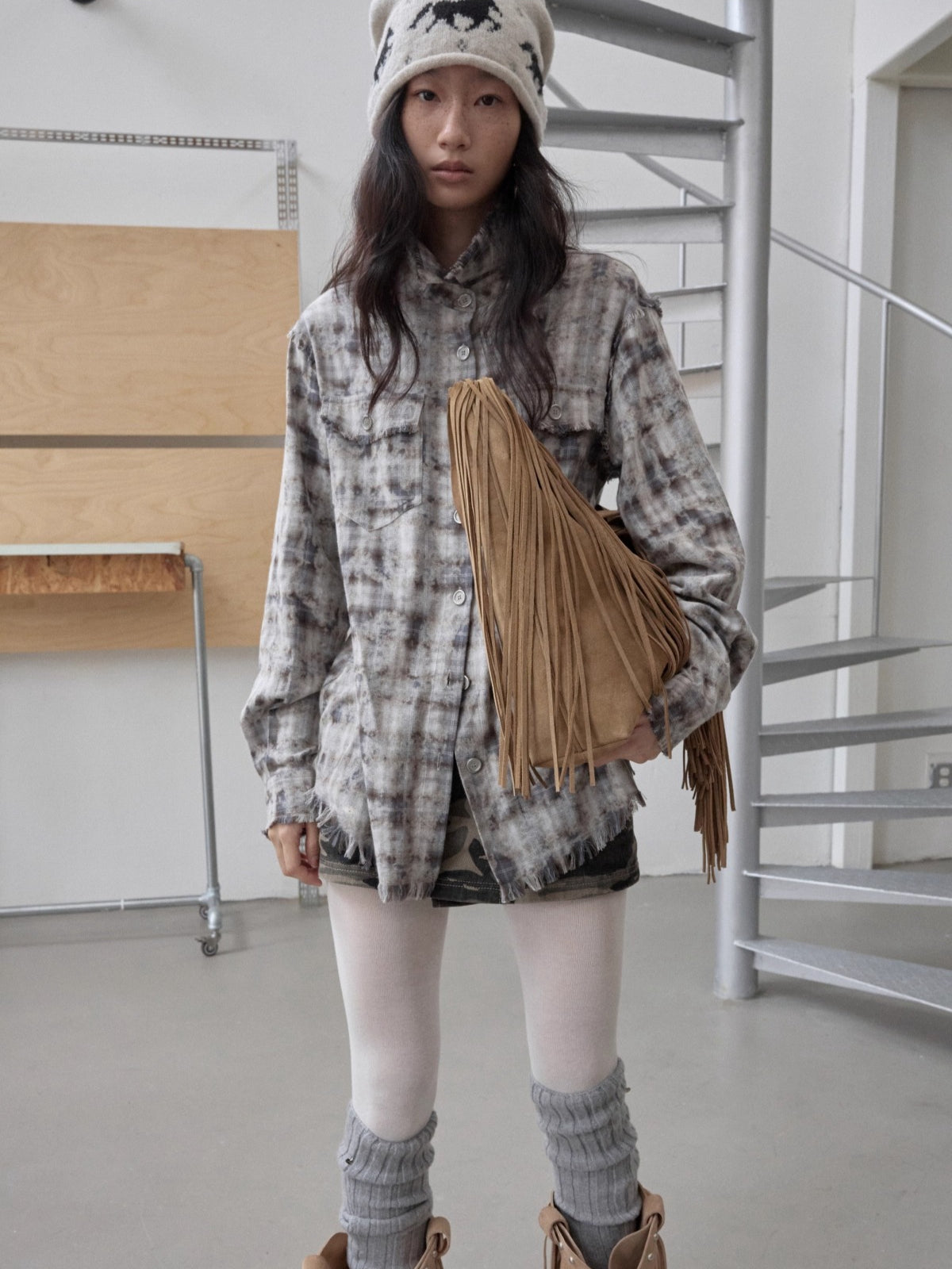 Washed Plaid Frayed-Edge Fitted Shirt