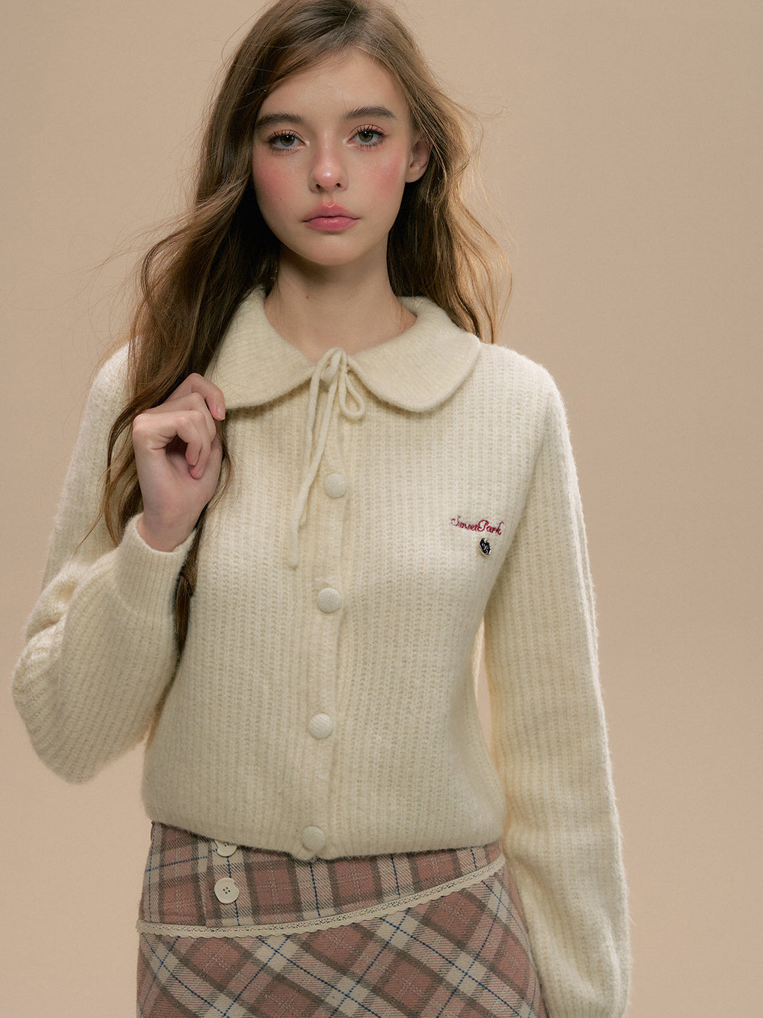 Gray & Beige Doll Collar Knitted Cardigan