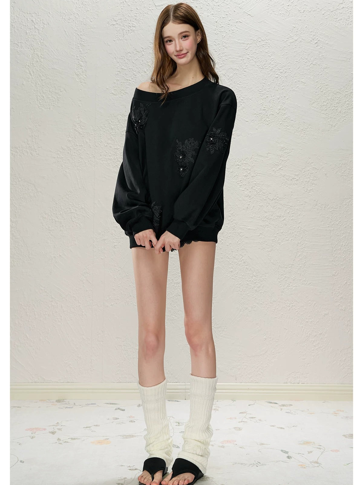 Asymmetric Shoulder Oversized Sweatshirt