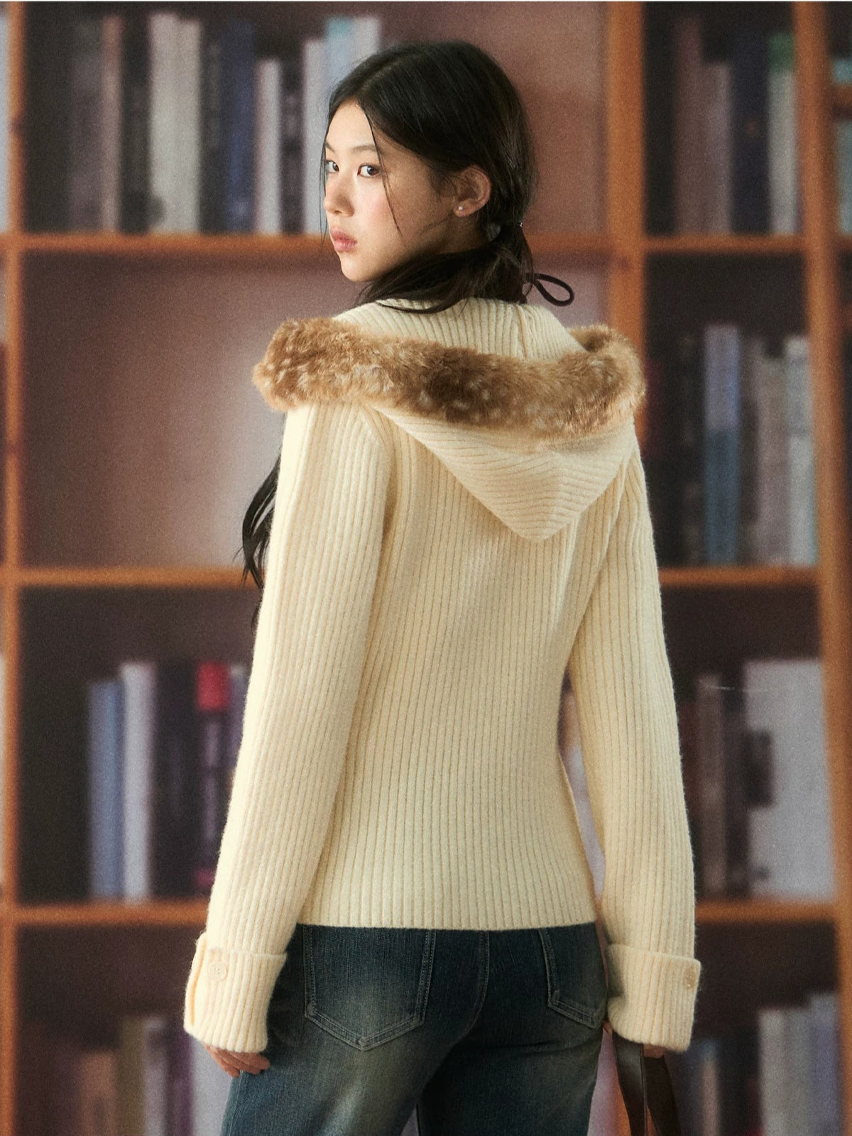 Fawn Fur Collar Ribbed Knit Cardigan