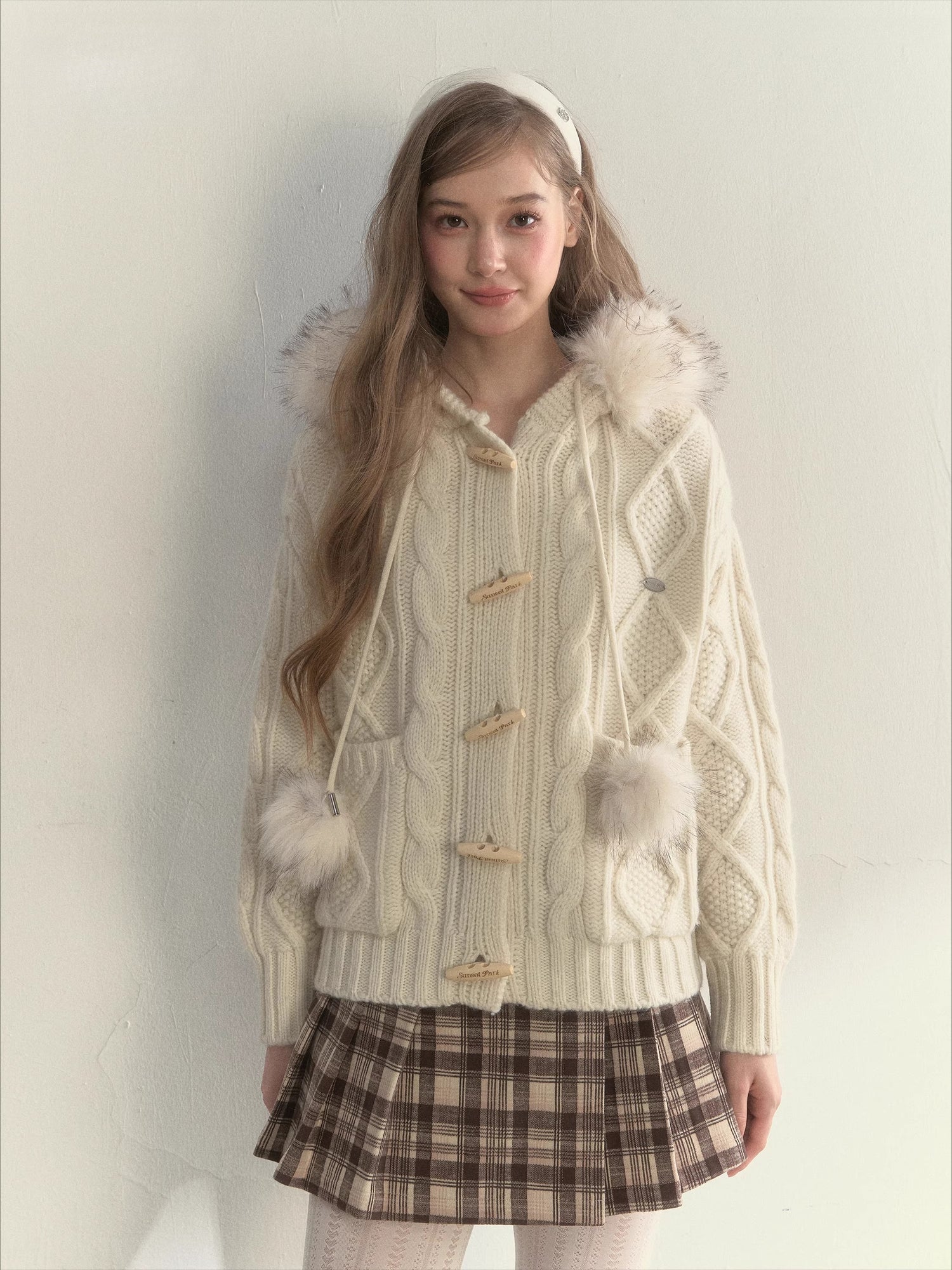 Wool Cable Hooded Sweater