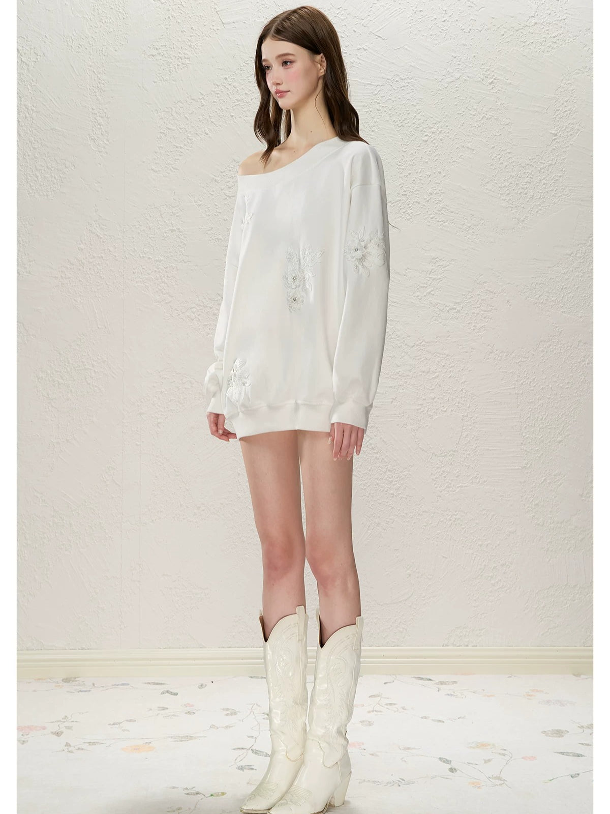 Asymmetric Shoulder Oversized Sweatshirt